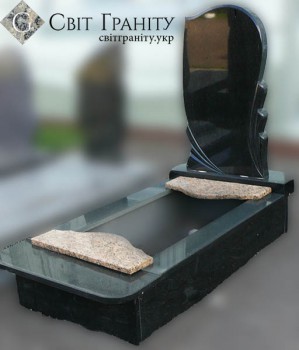 Памятник з граніту Львів